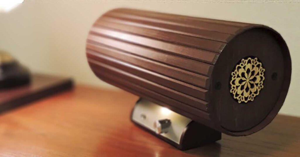 アンプ内蔵と波動スピーカーMS1001やRS0802のシリーズとで迷っています